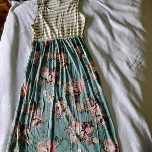 Brand new Vanilla Bay Maxi dress